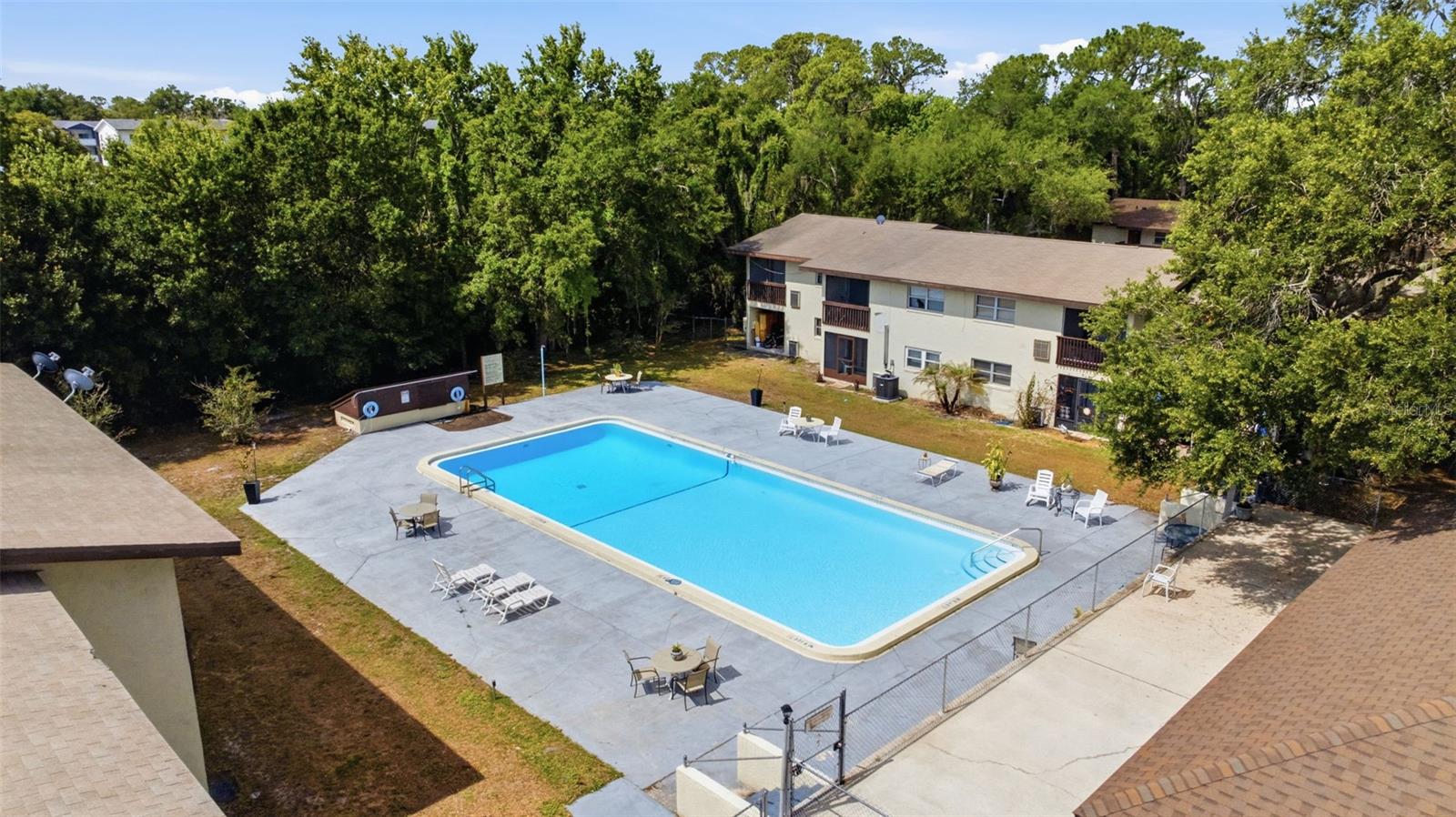 SANDY COVE LAKELAND & SANDY COVE LAKELAND ADD 01 - Residential