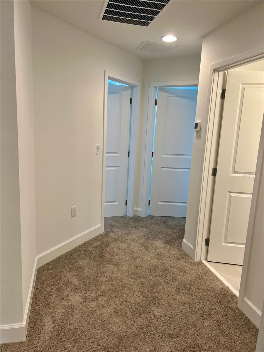 TOWNHOMES AT RIVERS EDGE - Residential Lease