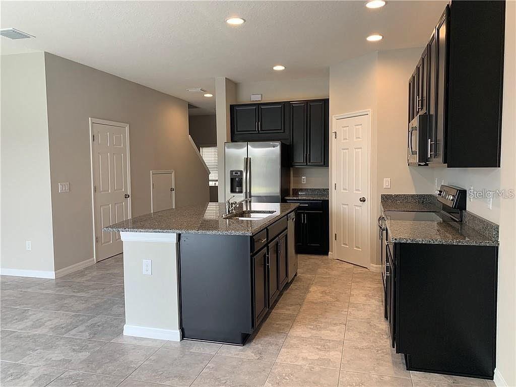 OAK CREEK PARCEL 8 - Residential Lease