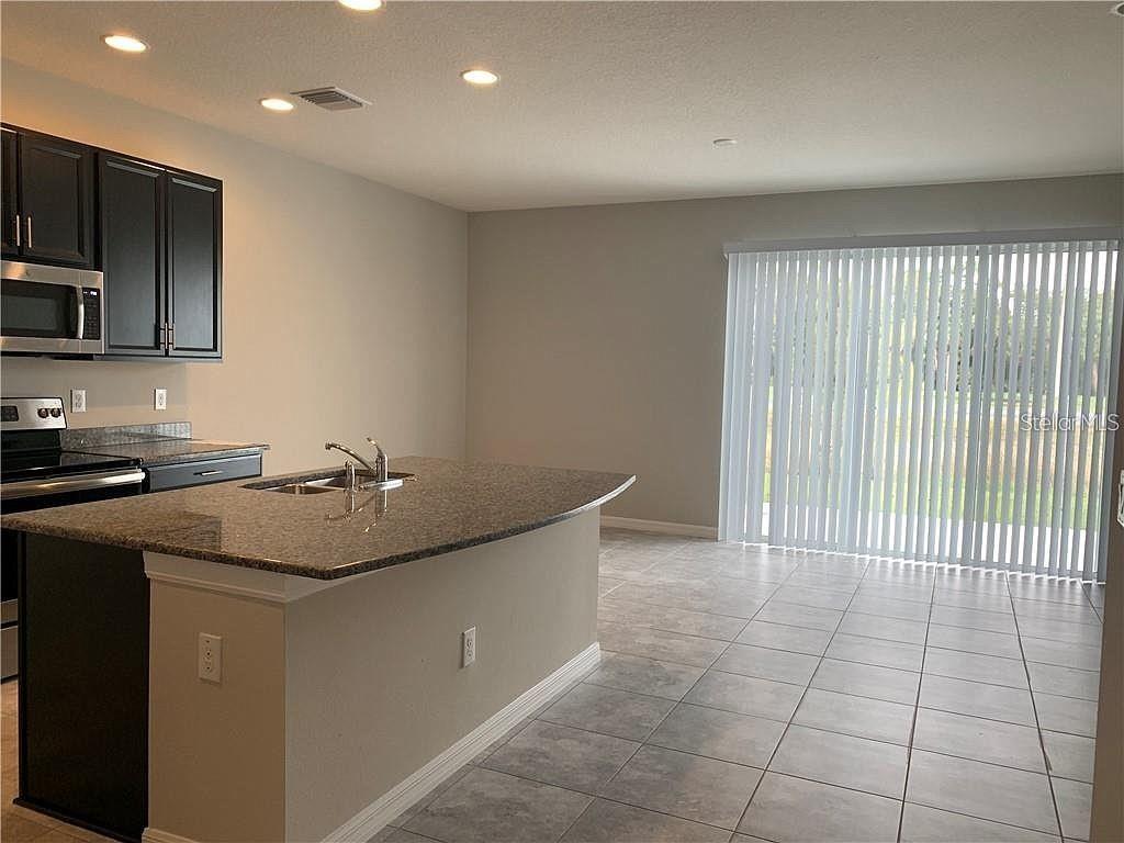 OAK CREEK PARCEL 8 - Residential Lease