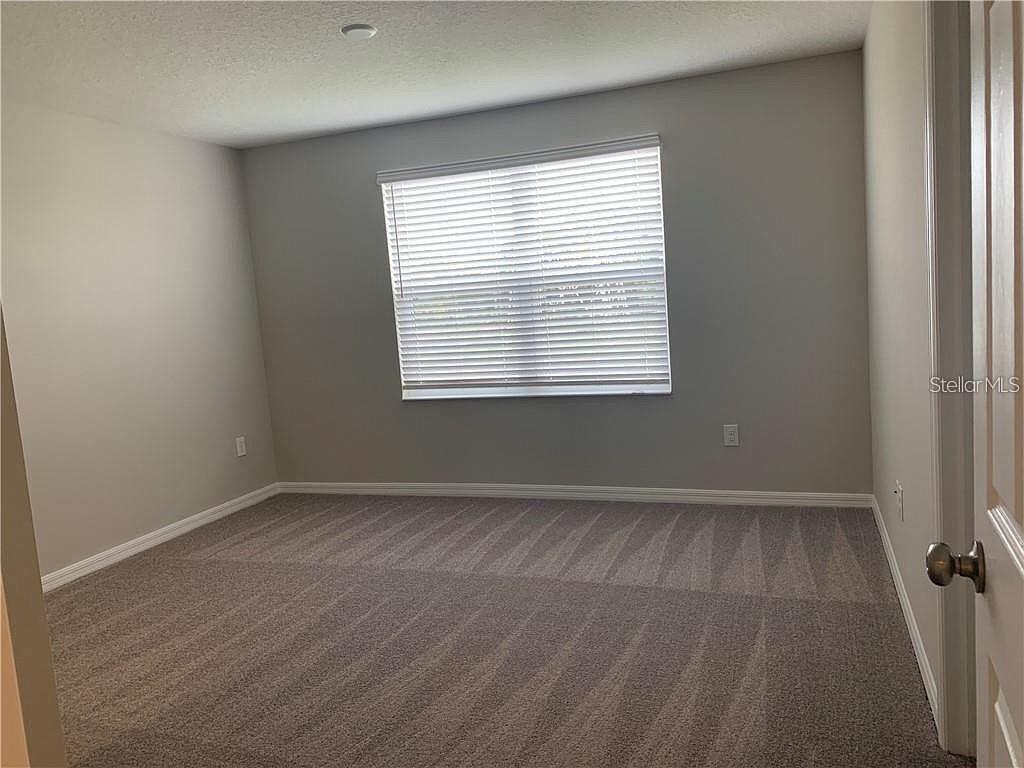 OAK CREEK PARCEL 8 - Residential Lease