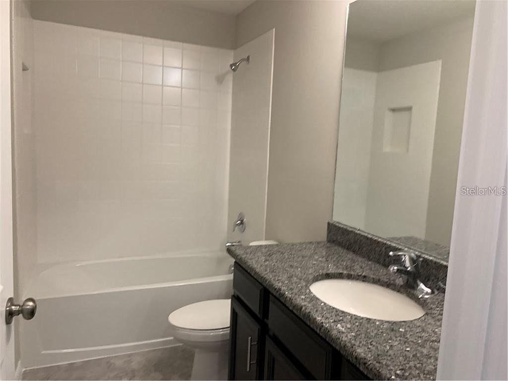 OAK CREEK PARCEL 8 - Residential Lease