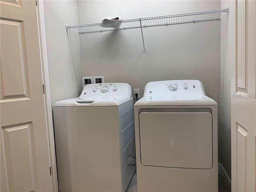 OAK CREEK PARCEL 8 - Residential Lease