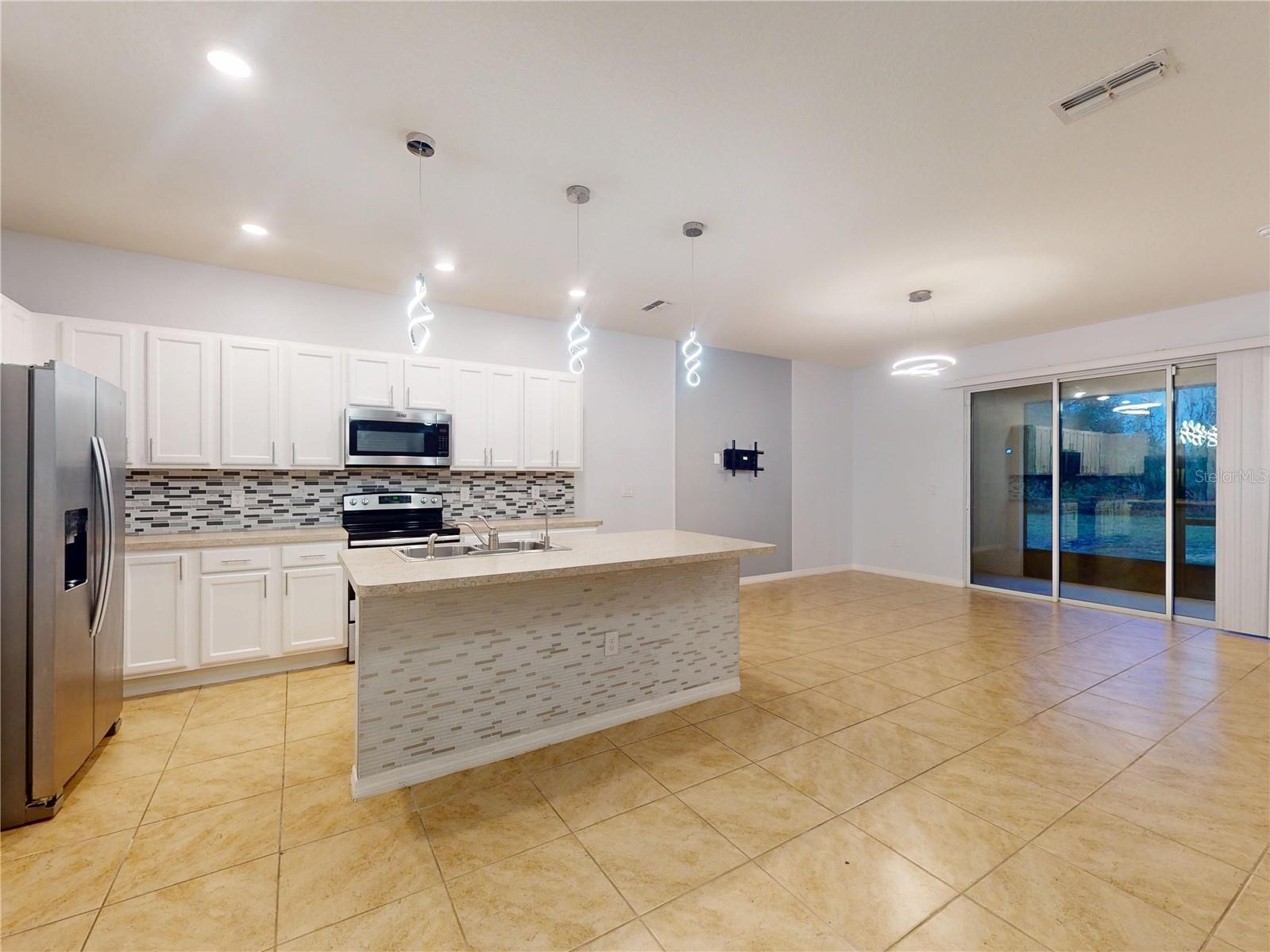 FELTRIM RESERVE - Residential Lease