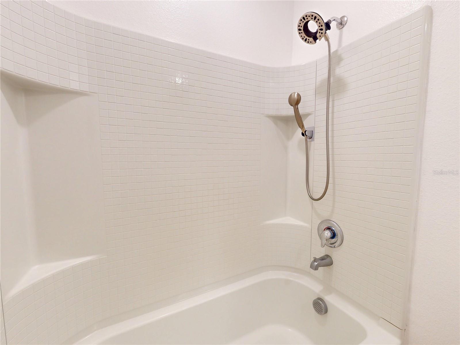 FELTRIM RESERVE - Residential Lease