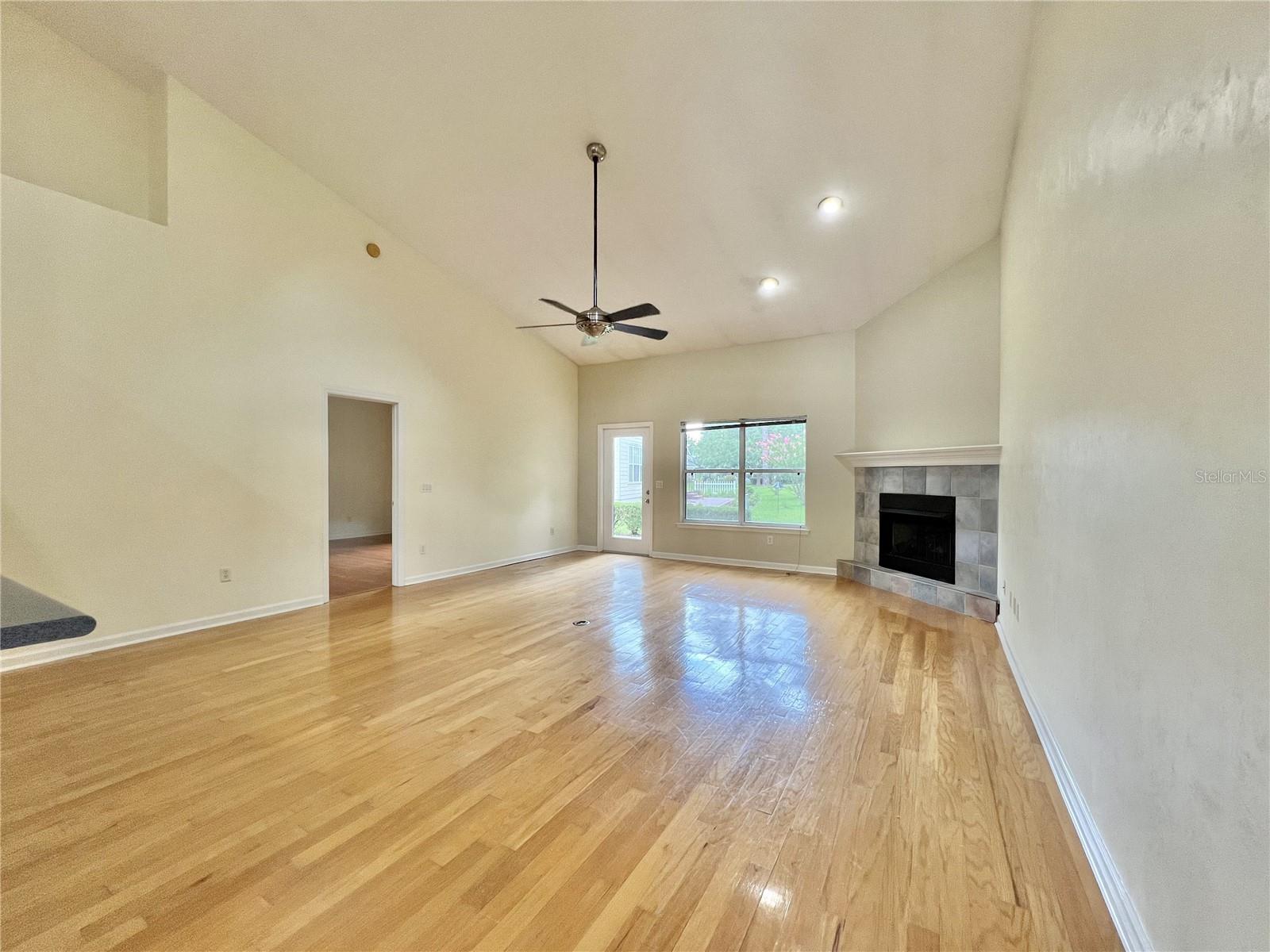 11795 CREEK DRIVE