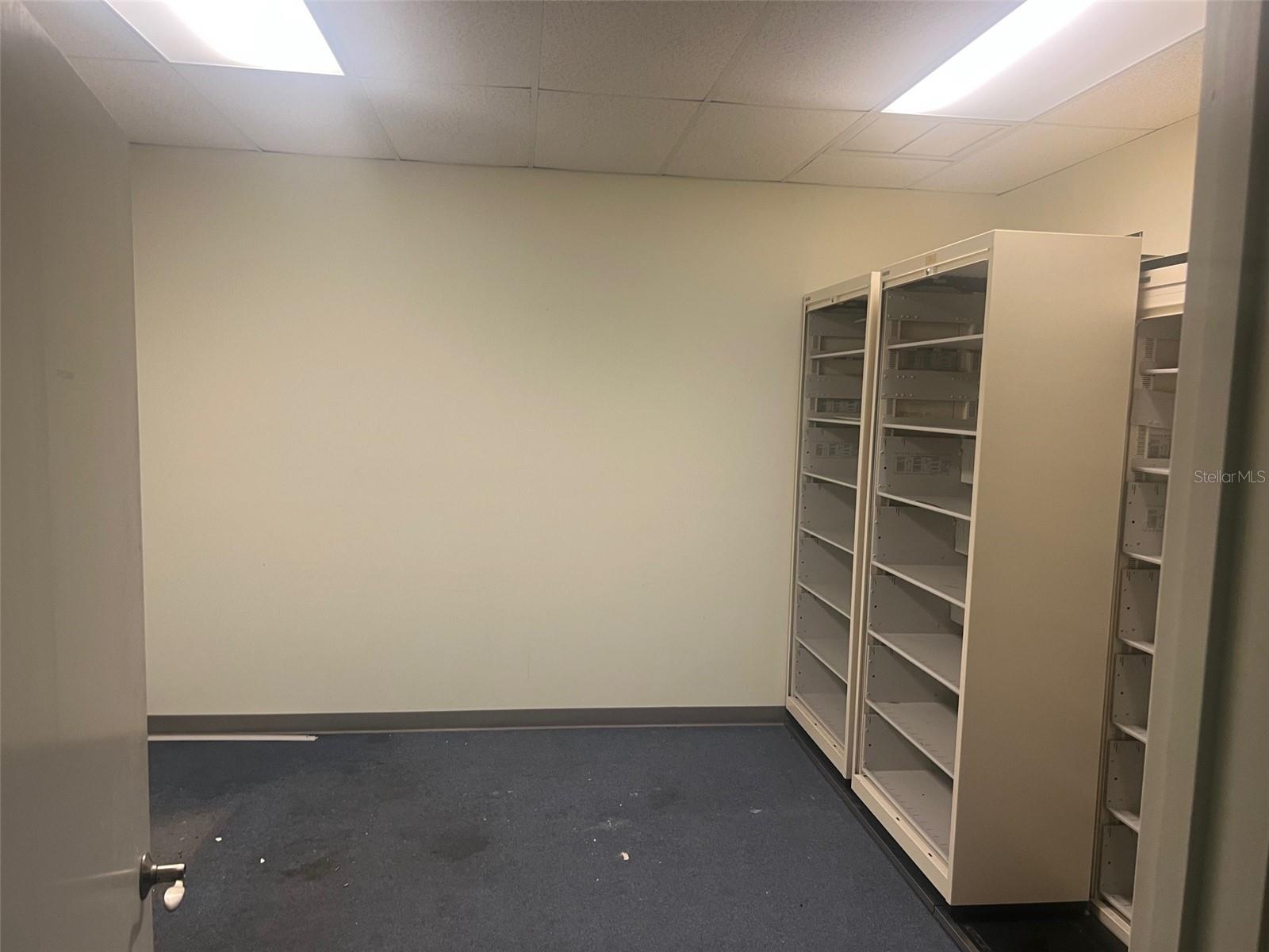 HAMILTON PARK - Commercial Lease