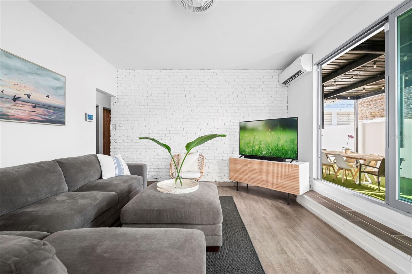 URB. VILLAMAR - Residential