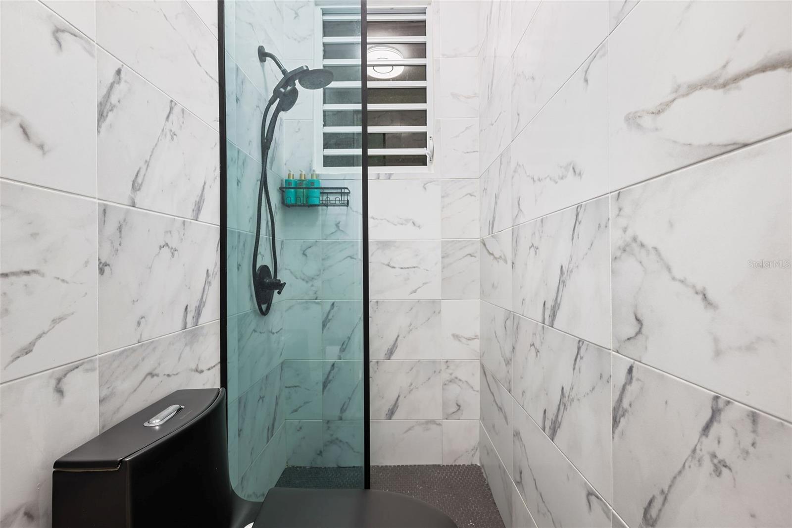 URB. VILLAMAR - Residential