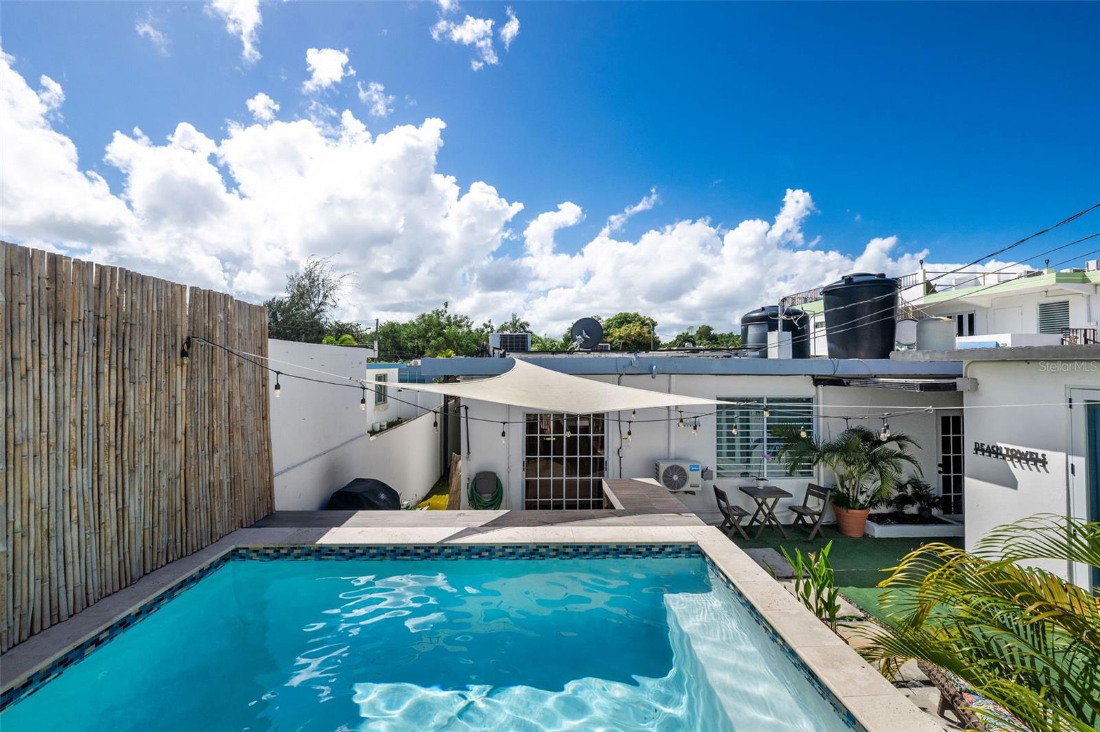 URB. VILLAMAR - Residential