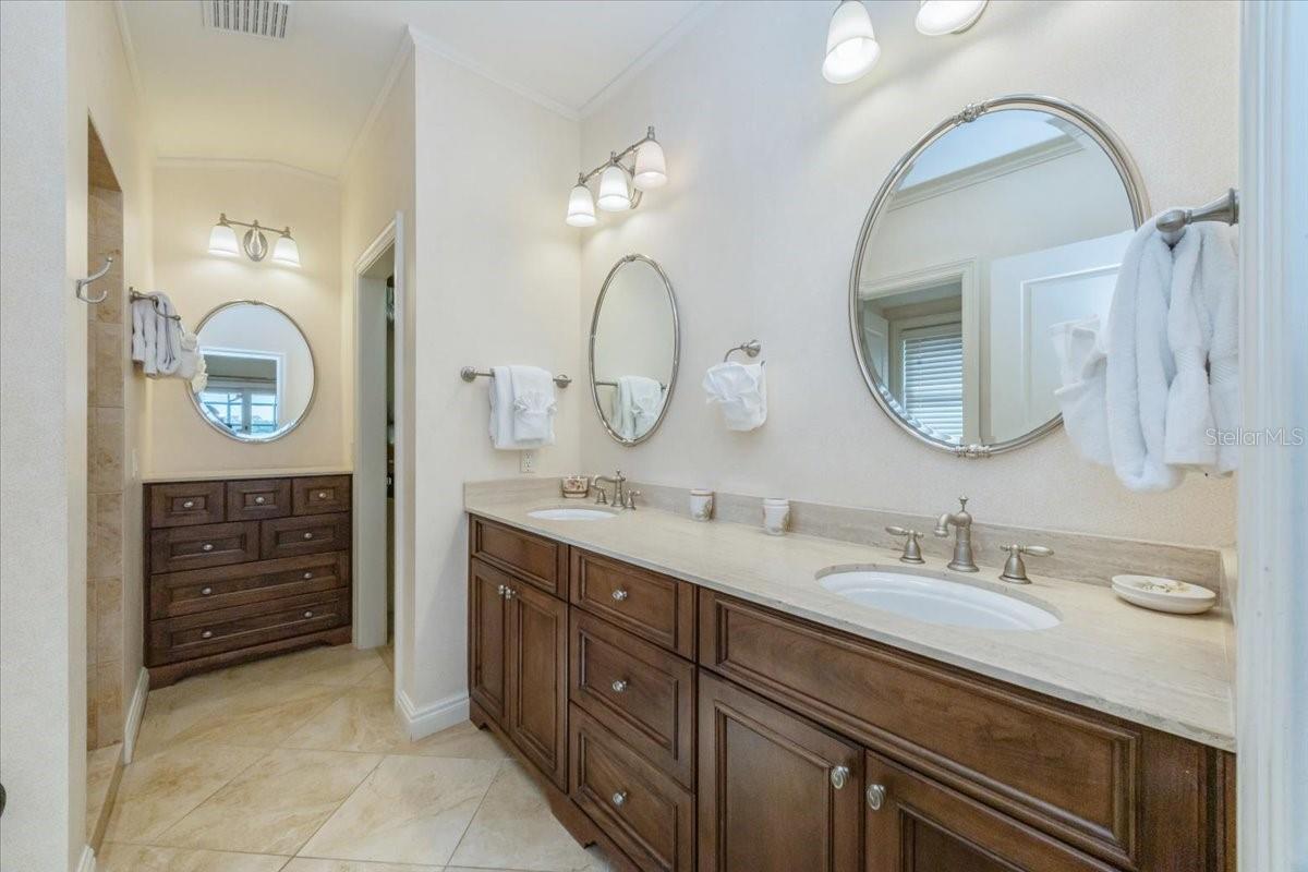 CASEY KEY - Residential