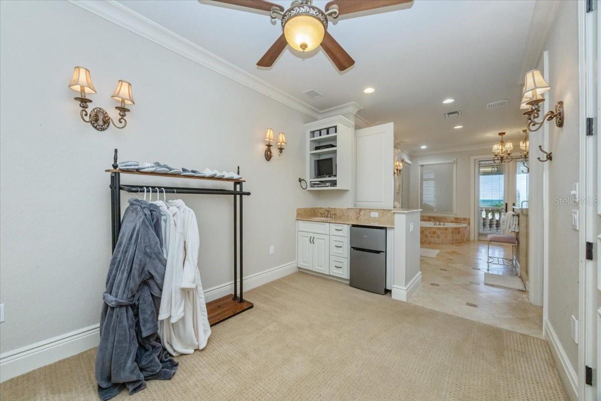 CASEY KEY - Residential