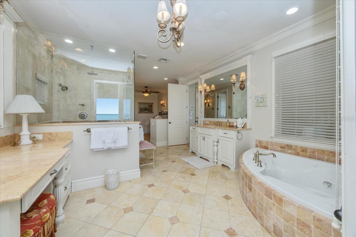 CASEY KEY - Residential