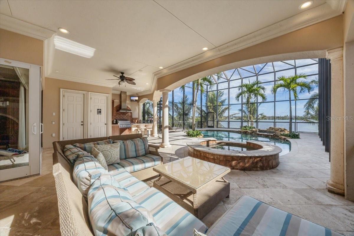 CASEY KEY - Residential