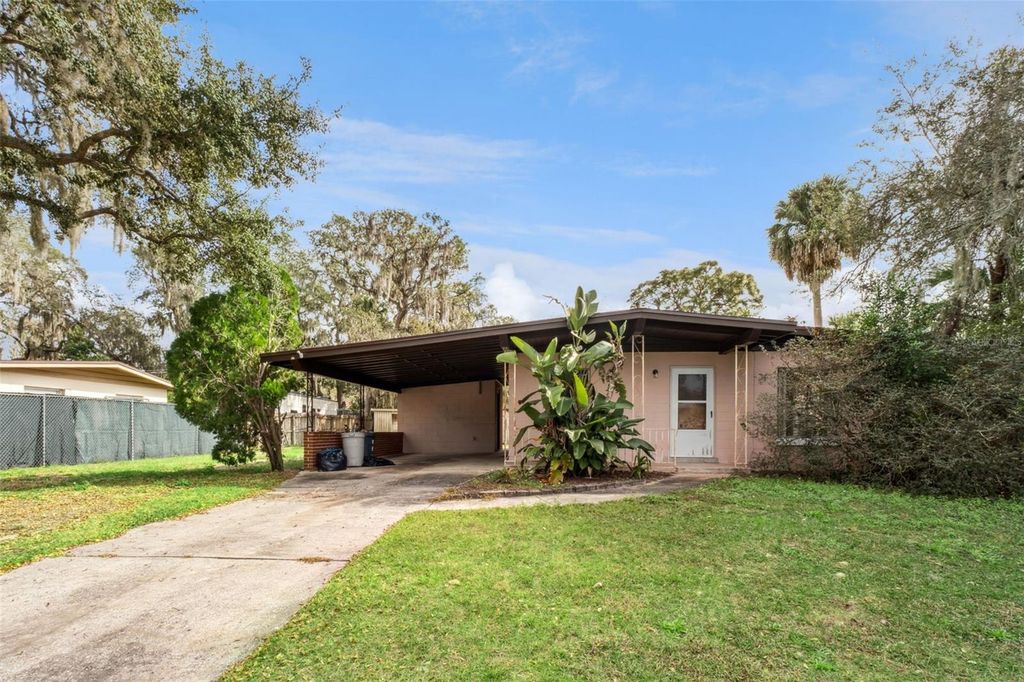 Photo of 705 Cherokee Circle, Sanford, FL 32773 (MLS # O6373927)