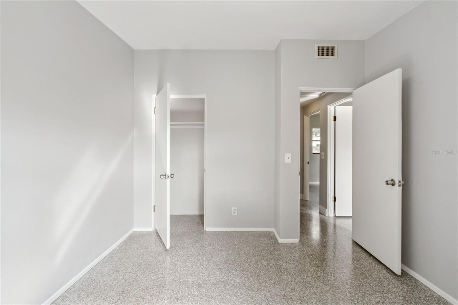 SUNLAND ESTATES 1ST ADD - Residential