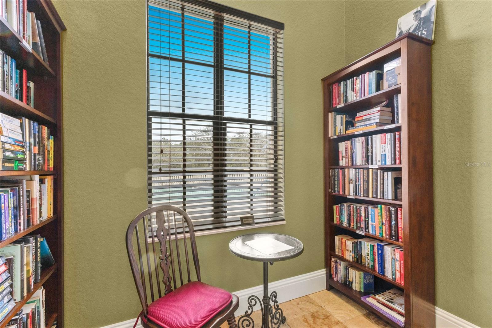 LAKE VISTA RESIDENCES PH II - Residential