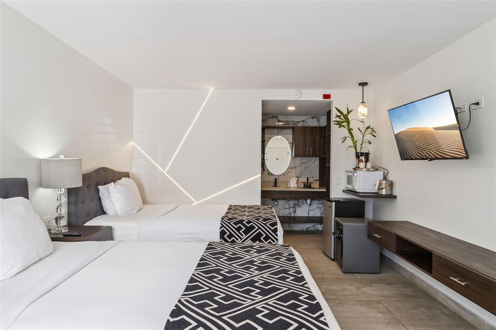 ACREAGE & UNREC - Commercial Sale