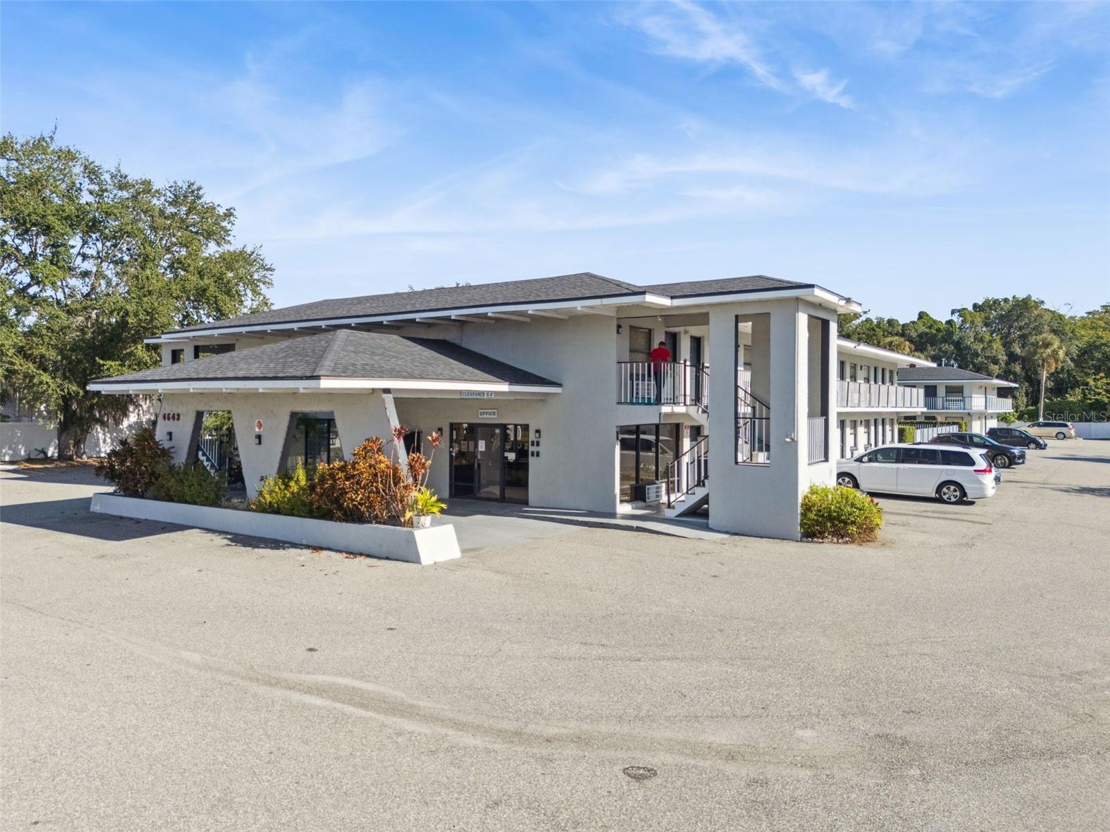 ACREAGE & UNREC - Commercial Sale