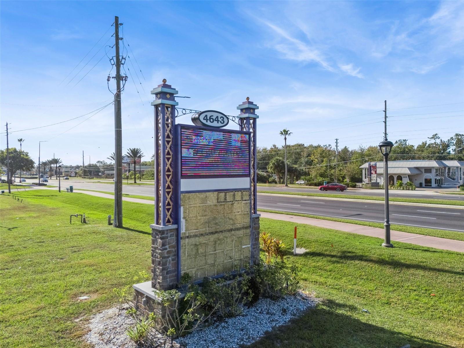 ACREAGE & UNREC - Commercial Sale