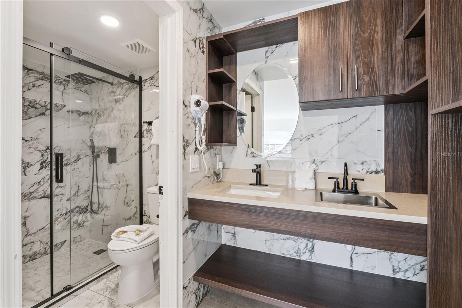 ACREAGE & UNREC - Commercial Sale