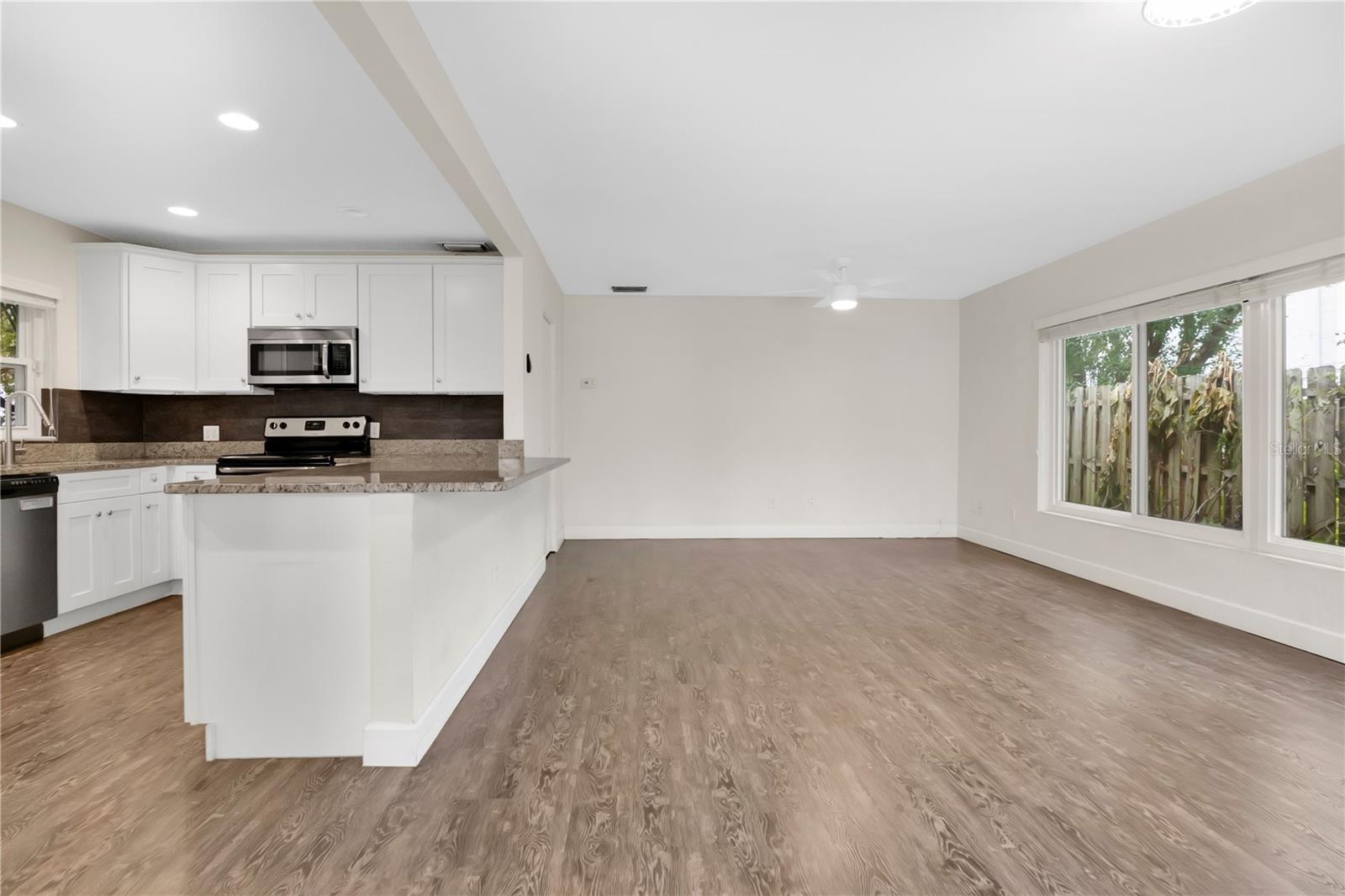 SEVILLE PARK - Residential