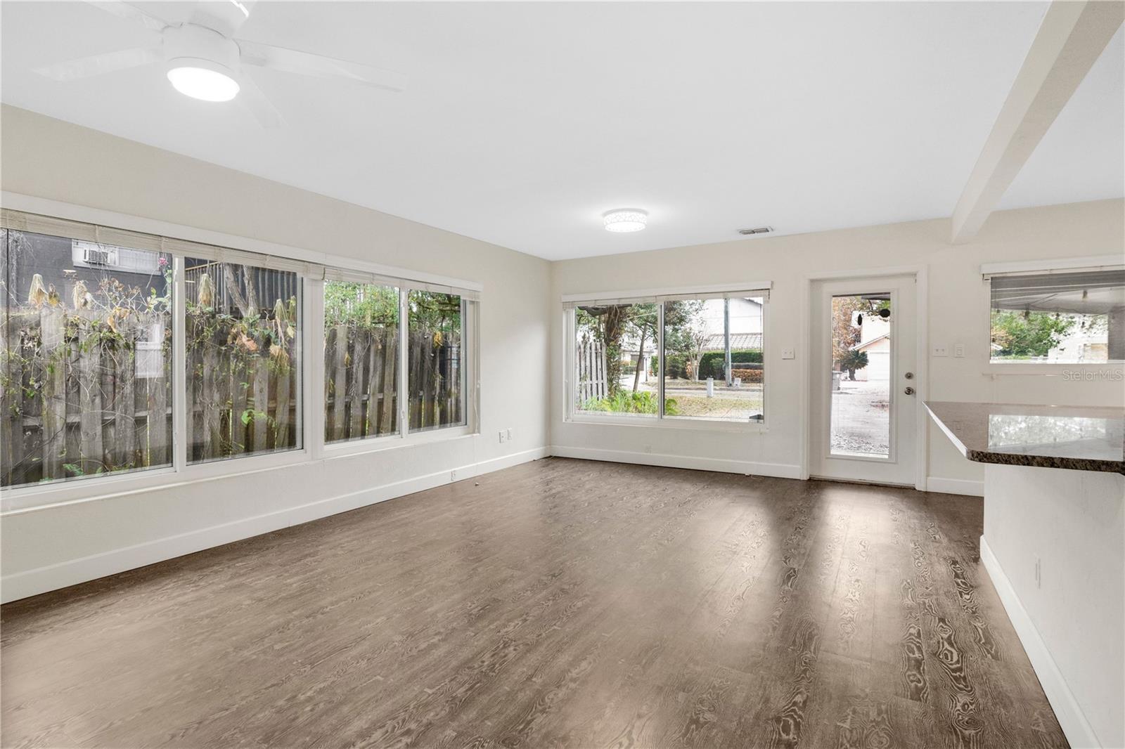 SEVILLE PARK - Residential