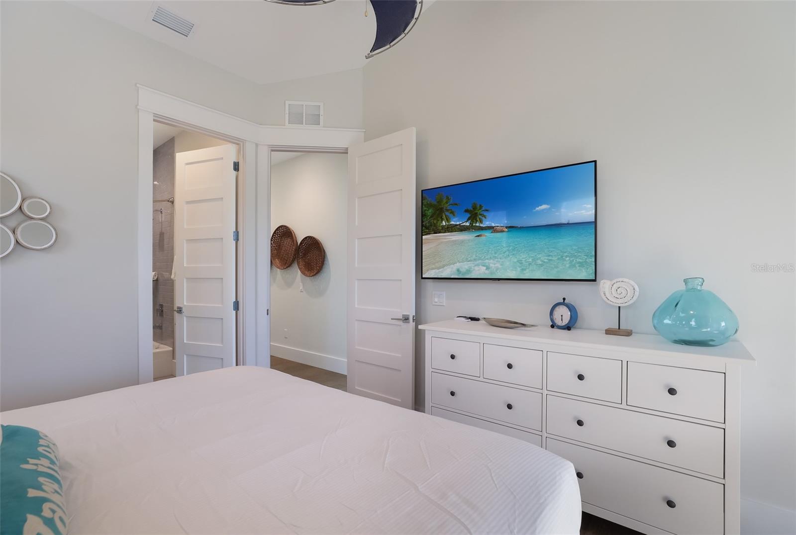 BIMINI BAY ESTATES - Residential