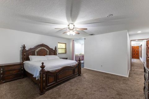 Tiny photo for 830 NW 111th Lane, Oxford, FL 34484 (MLS # S5150375)
