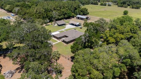Tiny photo for 830 NW 111th Lane, Oxford, FL 34484 (MLS # S5150375)
