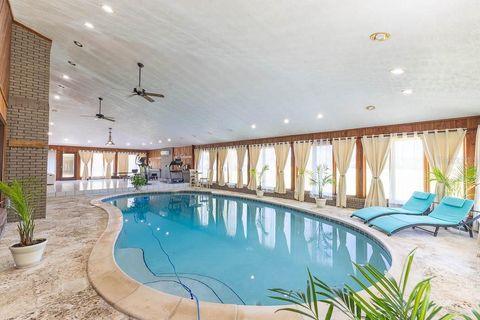Tiny photo for 830 NW 111th Lane, Oxford, FL 34484 (MLS # S5150375)