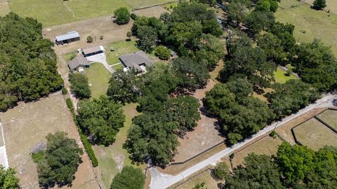Tiny photo for 830 NW 111th Lane, Oxford, FL 34484 (MLS # S5150375)