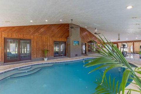 Tiny photo for 830 NW 111th Lane, Oxford, FL 34484 (MLS # S5150375)