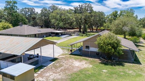 Tiny photo for 830 NW 111th Lane, Oxford, FL 34484 (MLS # S5150375)