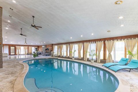 Tiny photo for 830 NW 111th Lane, Oxford, FL 34484 (MLS # S5150375)
