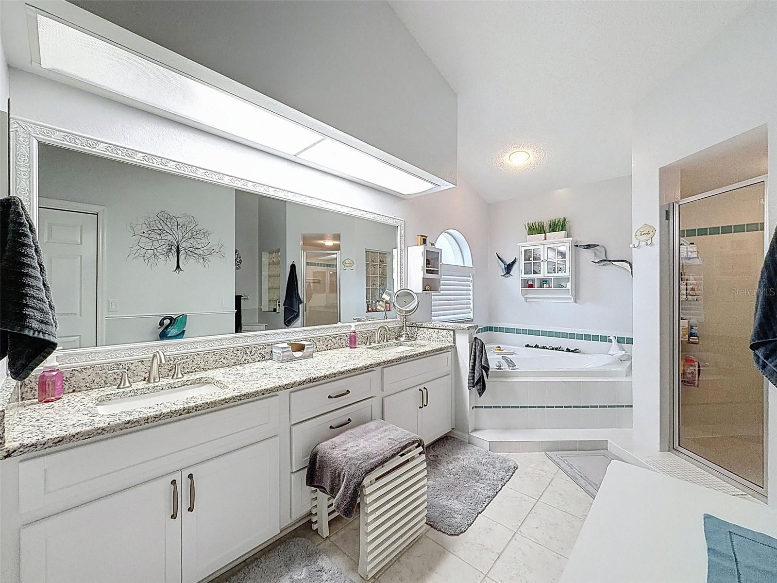 QUAIL HOLLOW ACREAGE - Residential