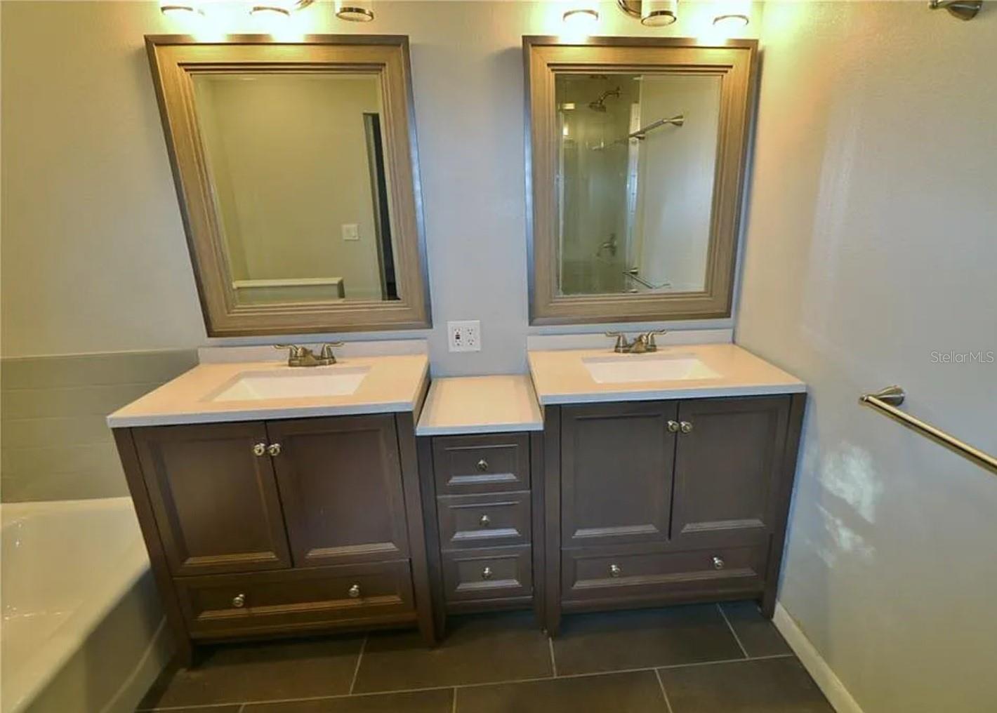 DOWD PARK - Residential