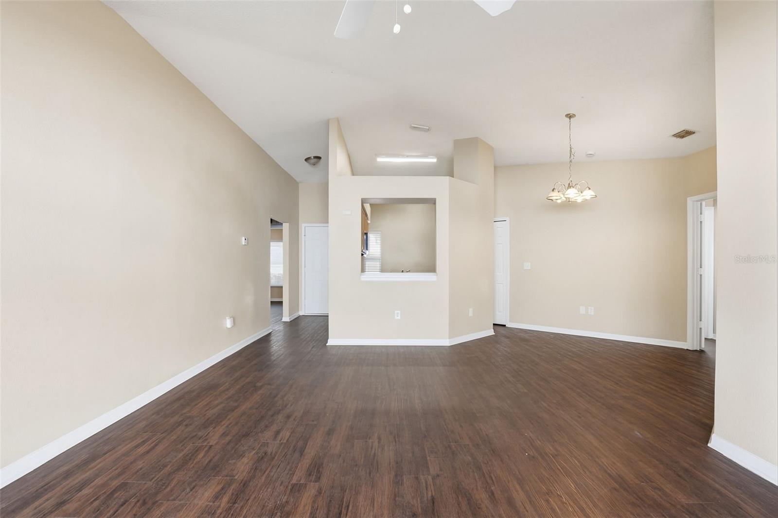 3144 SUMMER HOUSE DRIVE