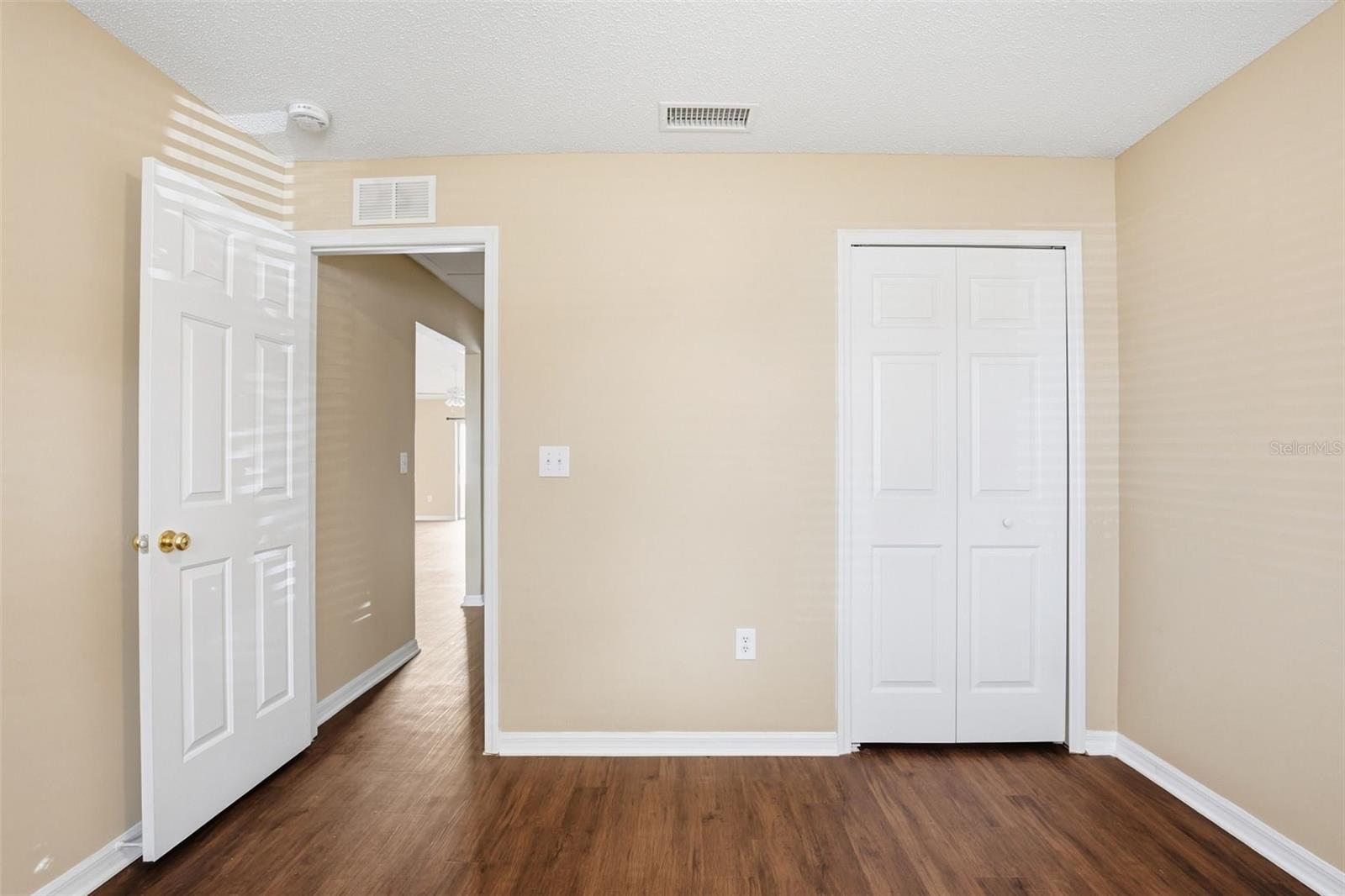 3144 SUMMER HOUSE DRIVE