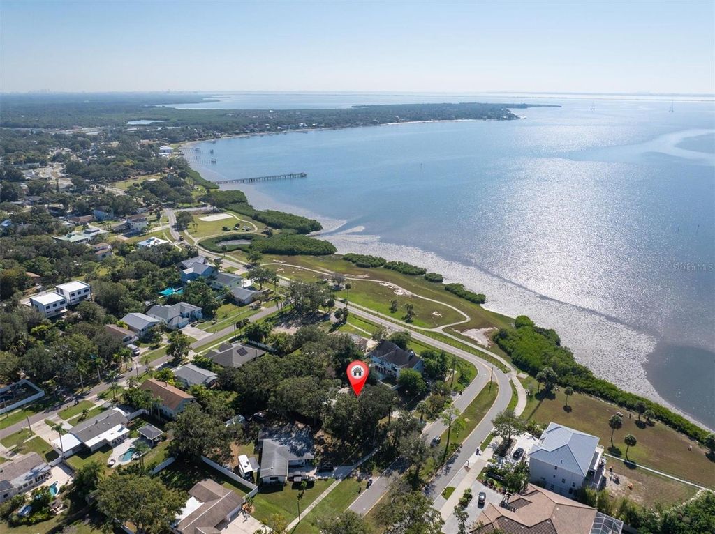 Photo of 513 Oakwood Boulevard, Oldsmar, FL 34677 (MLS # TB8452178)