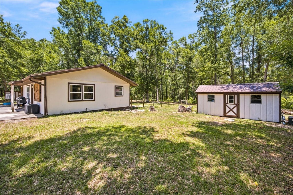 Photo of 13051 NE 60th Street, Williston, FL 32696 (MLS # OM729228)