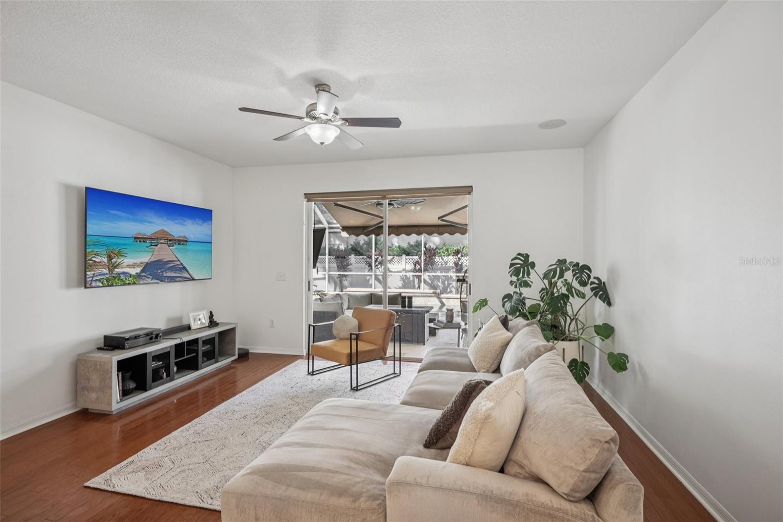 MEADOW WOODS RESERVE - Residential