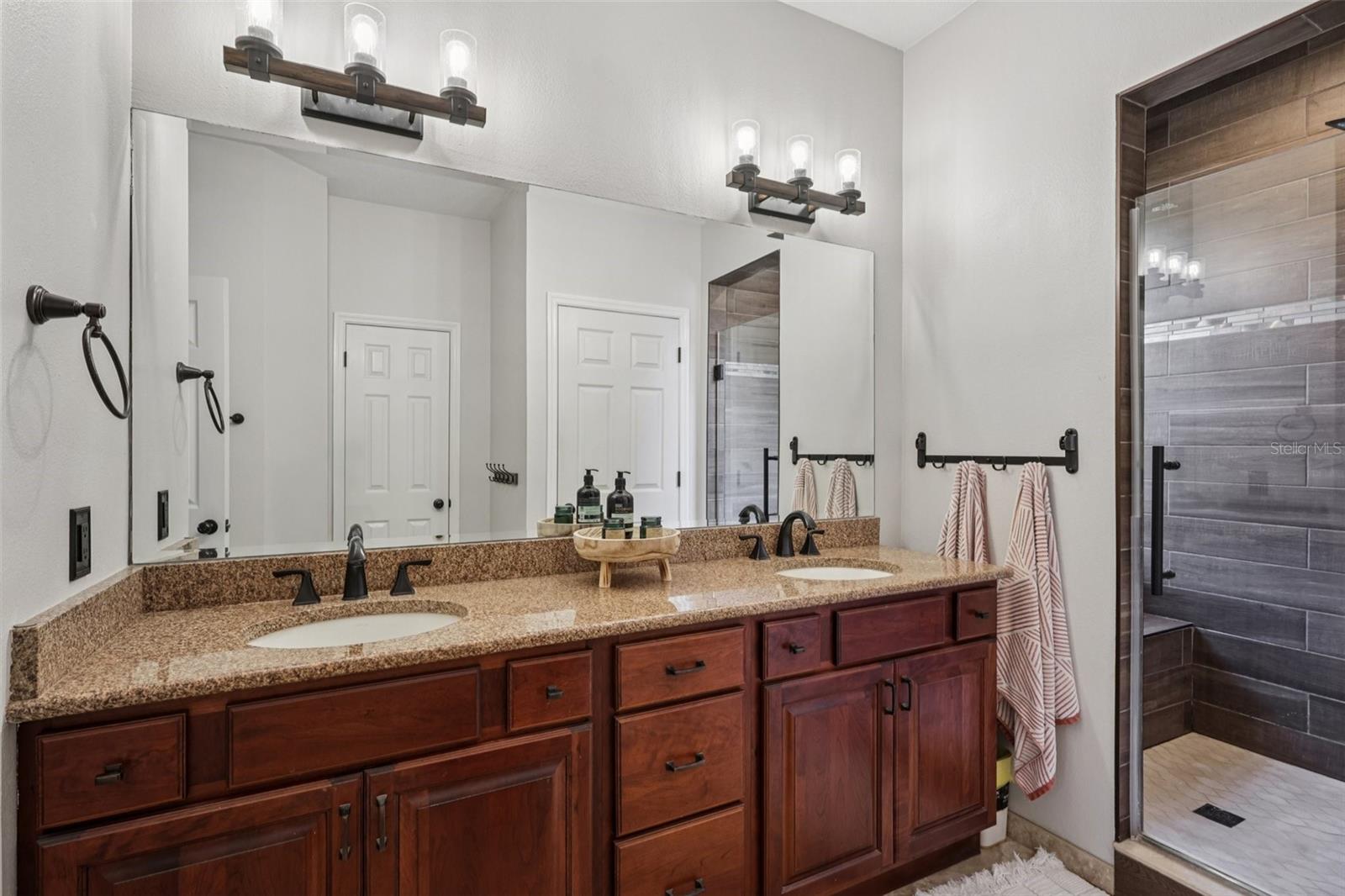 MEADOW WOODS RESERVE - Residential