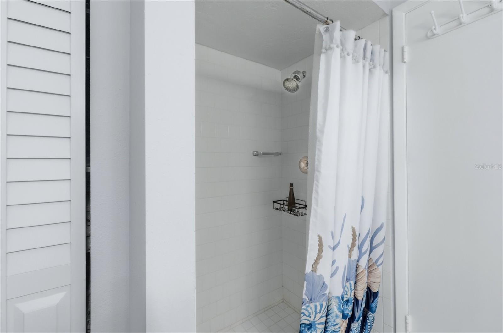 GLEN OAKS RIDGE VILLAS 2 - Residential