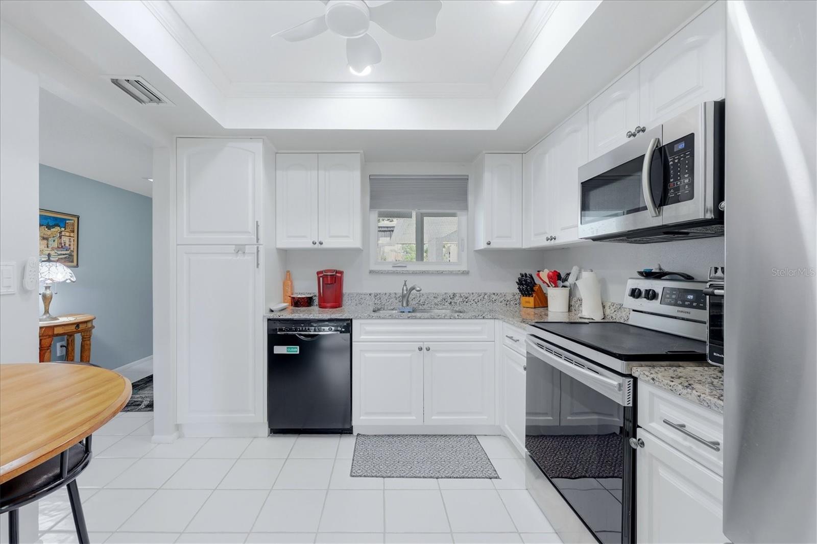 GLEN OAKS RIDGE VILLAS 2 - Residential