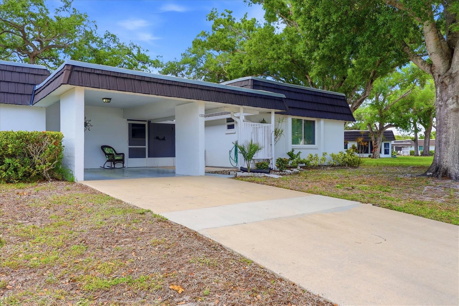 1333 GLEN OAKS DRIVE E 135