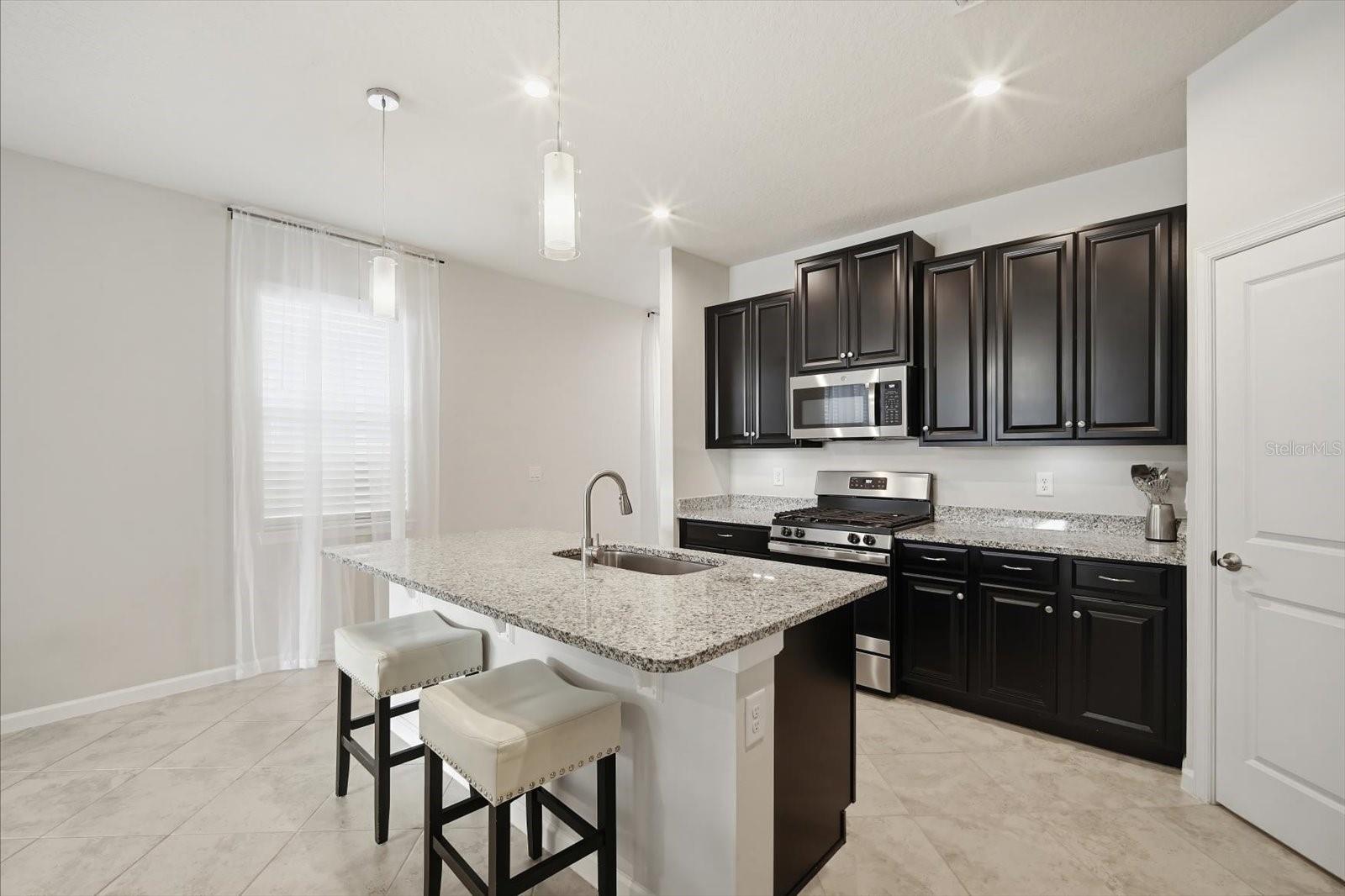 LUCAYA LAKE CLUB PH 4C - Residential