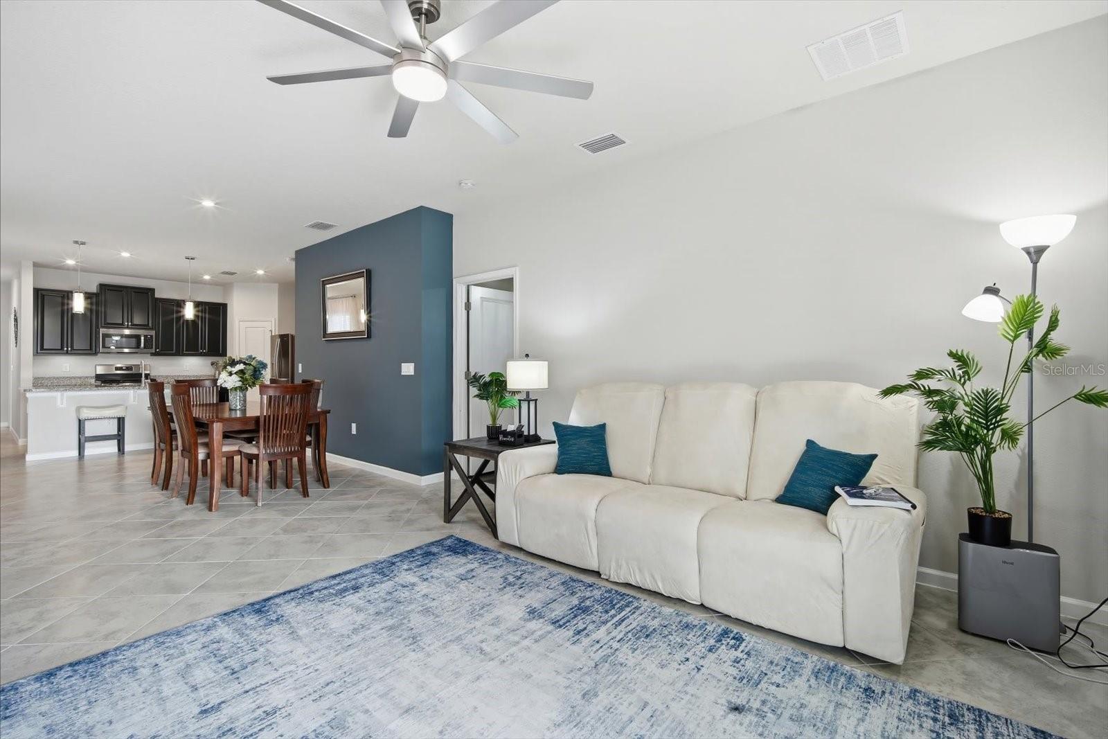 LUCAYA LAKE CLUB PH 4C - Residential