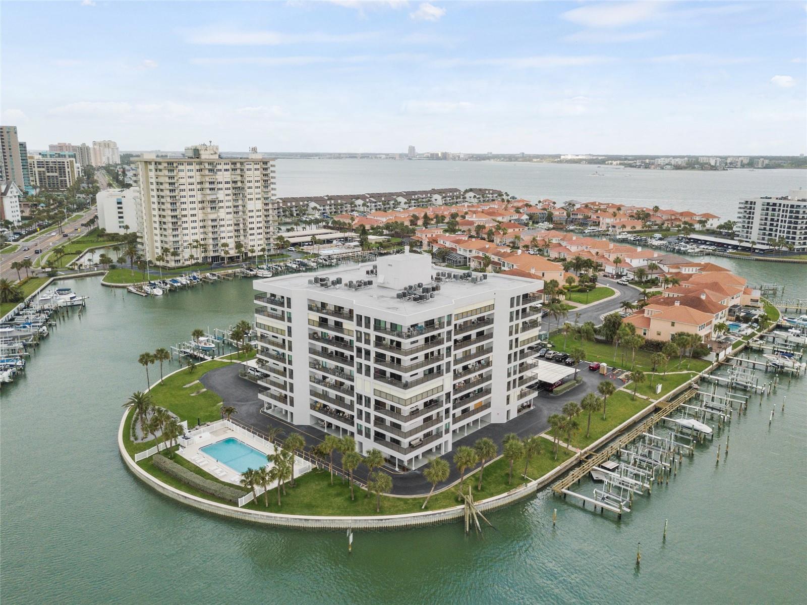HARBORAGE CONDO BELLEAIR BEACH - Residential