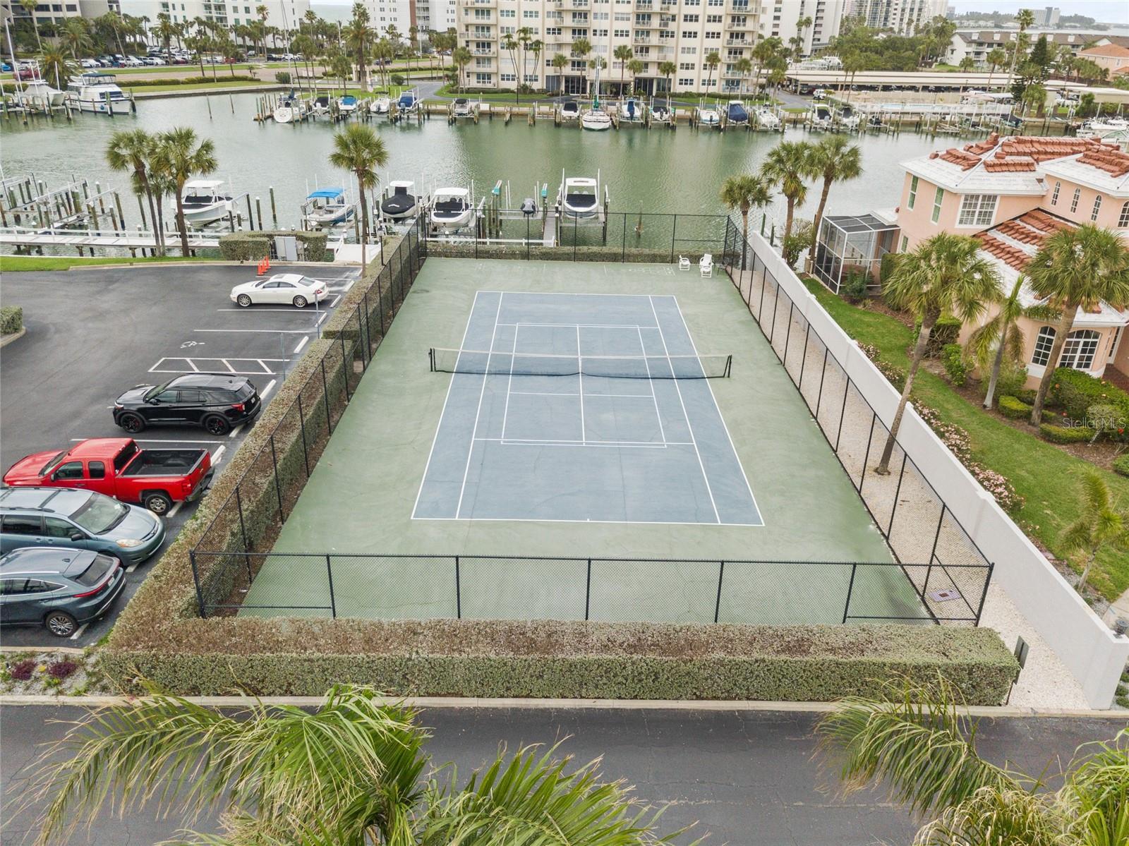 HARBORAGE CONDO BELLEAIR BEACH - Residential